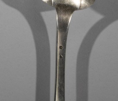 null Serving spoon in silver, uniplat model
Marked : Minerve, First Title 
Master...