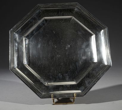 Octagonal silver dish, edges with stepped...