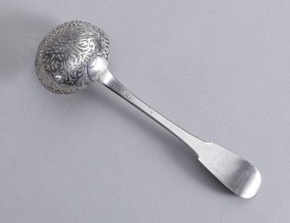 null Silver sprinkling spoon, flat, beautiful piercing centered on a rotating rosette...