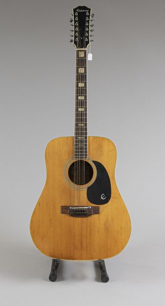 null Guitare 12 cordes Epiphone, modèle FT 565, Japon vers 1975
Accident sur l'éclisse...