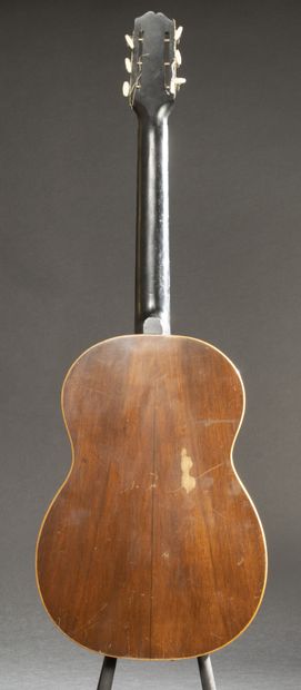 null Guitare de René Gérome faite vers 1950