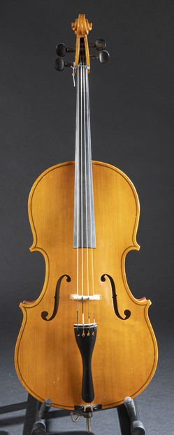 Petit violoncelle de taille 1/4, fabrication...