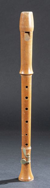 Flûte à bec alto en poirier, faite vers 1970....