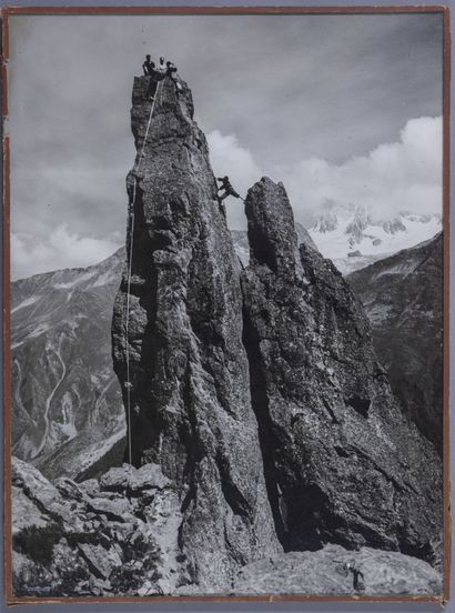 null Roland GAY-COUTTET (1925-2002)
L'ascension des Aiguilles (probablement Argentières),...