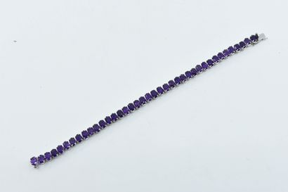 null Silver bracelet set with amethysts 
Gross weight : 14,8 - L. 19 cm 