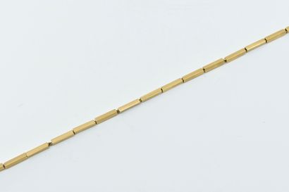 null Collier en or jaune 18K (750°/°°) à maille tube 
Poids : 14,1 - L. 49 cm 
