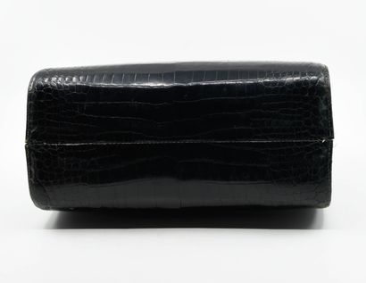 null Hermès Paris, circa 1950
Box bag, hand-carried, in black porosus crocodile,...