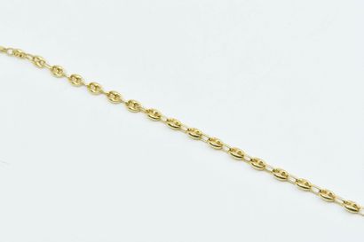 null Bracelet et or jaune 18K (750°/°°) à maille grain de café 
Poids : 8,4 g - L....