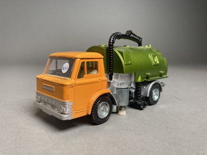 DINKY TOYS GB (1) 
449 FORD D800 BALAYEUSE...