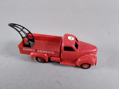null DINKY TOYS FR (1)
25 R - Studebaker dépannage "Dinky service" - rouge - roues...