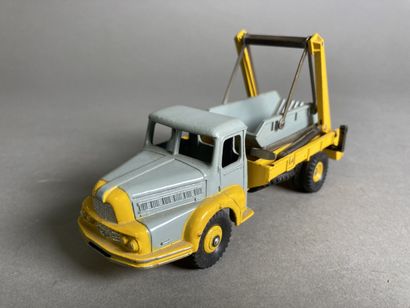 null DINKY TOYS FR (1)
38A - UNIC MULTIBENNE - Gris jaune (B) - XXXX
