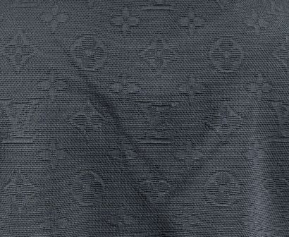 null Louis VUITTON
Men's graphite cotton Monogram round neckline short sleeves patch...