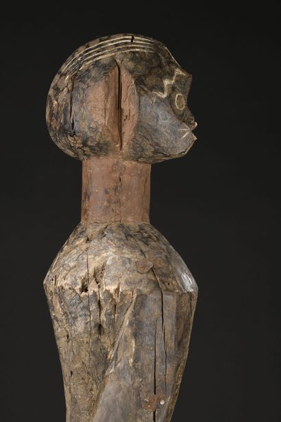 null *Statue Mumuye, Nigeria 
Bois 
H. 98 cm

Provenance : 
Collection privée Suisse

Les...