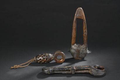 Set of three instruments, whistles, Cameroon...