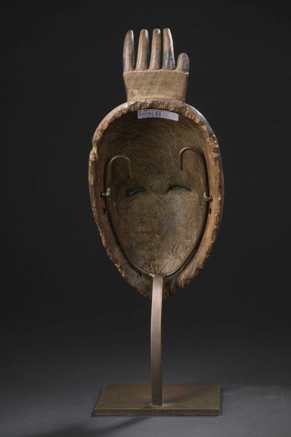 null *Baule/Yaure Mask, Ivory Coast 
H. 29 cm
Replacement mask

Provenance: 
Tribal...