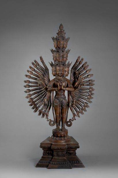null Népal, fin du XIXe/début du XXe siècle
Statue d'Avalokitesvara à onze têtes...