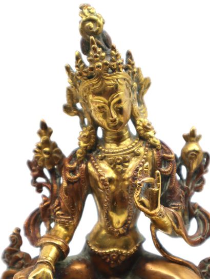 null Tibet, early 20th century
Statuette of green Tara in copper alloy, partly gilded,...