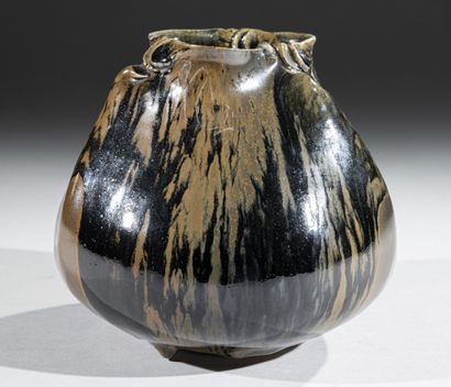 Jean JACQUINOT (né en 1944)
Vase tronconique...