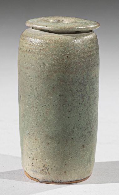 null Vase cylindrique en grès d'inspiration asiatique, col annulaire plat décentré,...