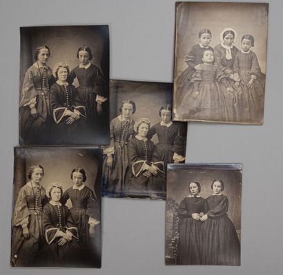 null Jean-Baptiste FRÉNET (1814-1889)
Groupes féminins
Lot de cinq (5) tirages albuminés,...