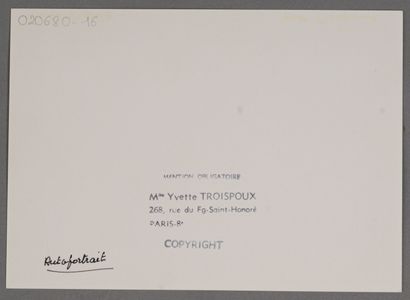 null Yvette TROISPOUX (1914-2007)
Autoportrait, Paris, vers 1980
Tirage argentique...