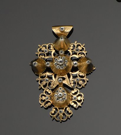 null Pendant "Croix de Rouen" in 14K (750°/°°) yellow gold decorated with cones and...