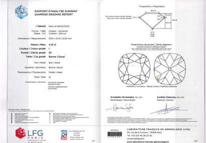 null Bague solitaire en or gris 18K (750°/°°) et platine (850°/°°) centrée d'un diamant...