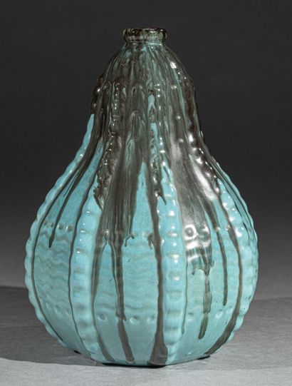 null PRIMAVERA (Ateliers du Printemps) 
Vase en céramique à corps piriforme et petit...