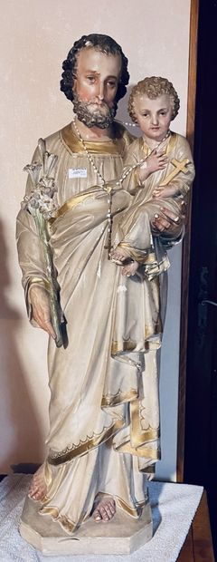 null Sculpture en plâtre patiné polychrome figurant saint Joseph.
Vers 1900.
H. 101...