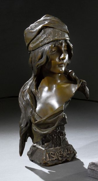 null Emmanuel VILLANIS (1858 - 1914) 
"Esmeralda". Proof in bronze with a shaded...