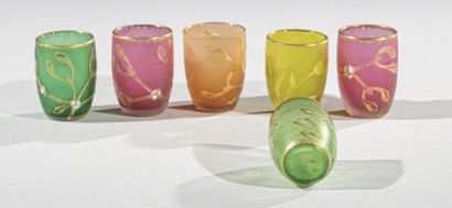 null DAUM - NANCY
Suite of six small green, yellow, pink and orange glass goblets....