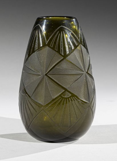 LEGRAS
Green glass ovoid vase with geometrical...