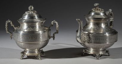 Teapot and its sugar bowl in silver plated...