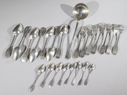 null Set of seven silver flatware, uniplat model 
Hallmarks: Vieillard (Restoration...