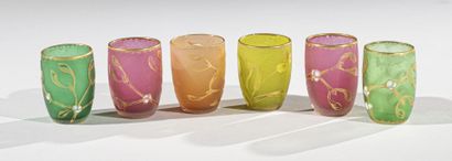 null DAUM - NANCY
Suite of six small green, yellow, pink and orange glass goblets....