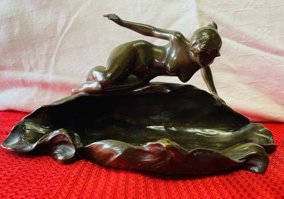 Jules DERCHEU(1864-1912)
Groupe en bronze...