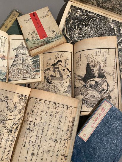 Ensemble de six livres, Japon, ère Meiji...