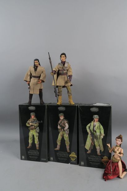 SIDESHOW - STAR WARS
Endor, trois figurines...