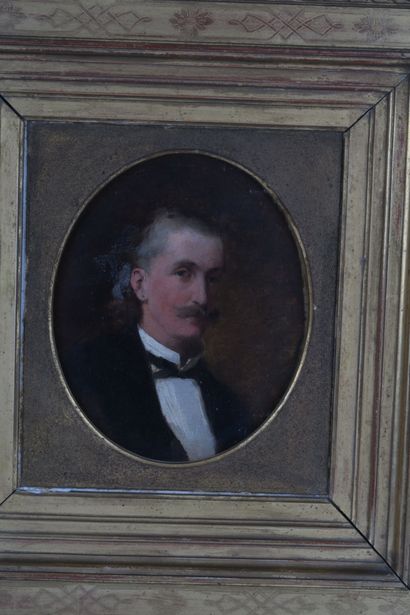 null École Française XIXe siècle
Portrait d'homme à la moustache
Huile sur toile...