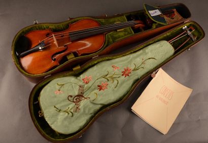 null Violon Mirecourt, XXe siècle. Étiquette apocryphe de Landolfi L. 361 mm Assez...