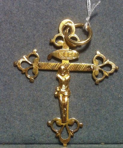 null Belle croix de Savoie en or jaune du XIXe siècle Poids 6 g