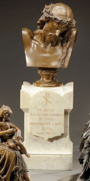 Jean-Baptiste CLESINGER (1814-1883) Buste du Christ Bronze à patine médaille, signé...