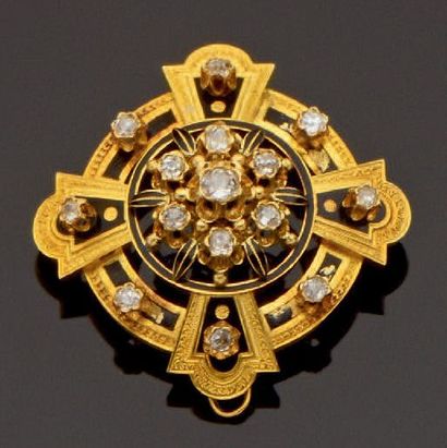 null Broche-pendentif de forme ronde en or jaune, époque Napoléon III, ornée de quinze...