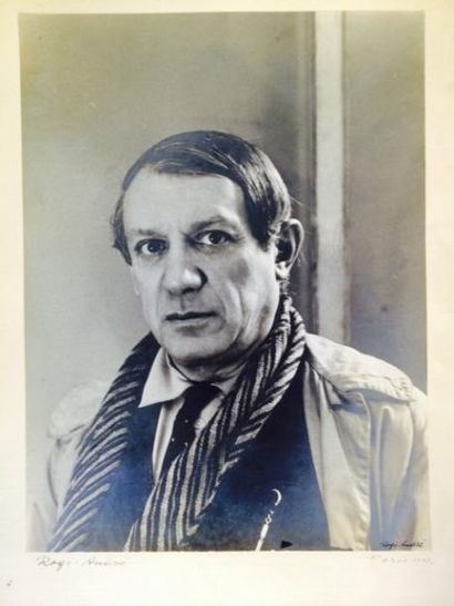 null *Photographie ROGI-ANDRÉ Picasso, signée, contresignée, située et datée Paris...