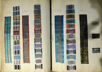 null Album d'échantillons de passementerie pour la robe, vers 1925, rubans et galons,...