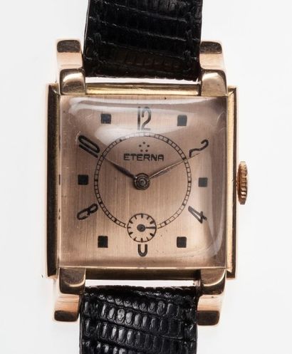 Eterna. Vers 1950 Montre bracelet homme. Boitier carré en or jaune 18k (750 millièmesr)...