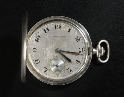 TAVANNES WATCH CO., vers 1940 
Montre de gousset, boîtier rond en platine (950 millièmes),...