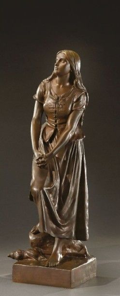 Eugène LAURENT (1832-1898) 
Jeanne d'Arc
Bronze, signé
H. 70 cm