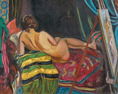 Jean PUY (1876-1960) 
Nu sur le divan de dos lisant, 1919
Huile sur toile, signée...