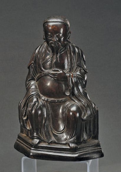 CHINE, époque MING (1368-1644), XVIIe siècle Statuette de Wen Cheng en bronze à patine...